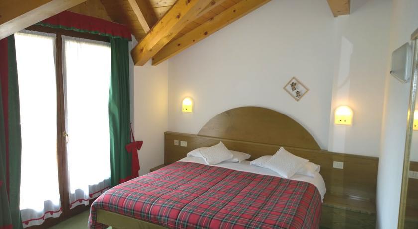 La Felce Bed & Breakfast Carisolo Room photo