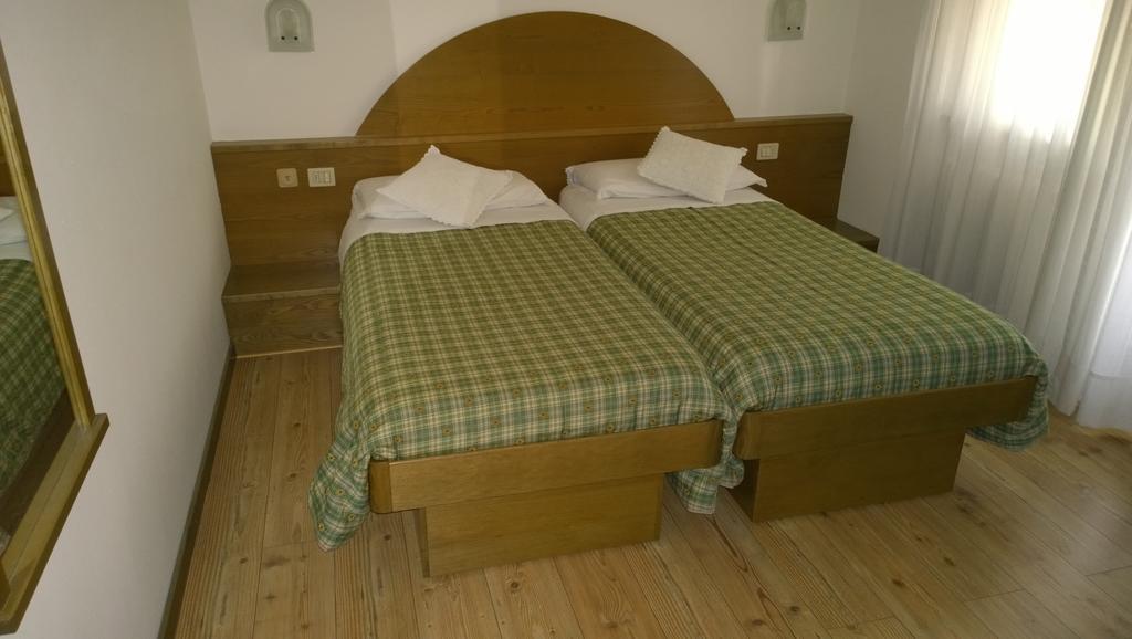 La Felce Bed & Breakfast Carisolo Room photo